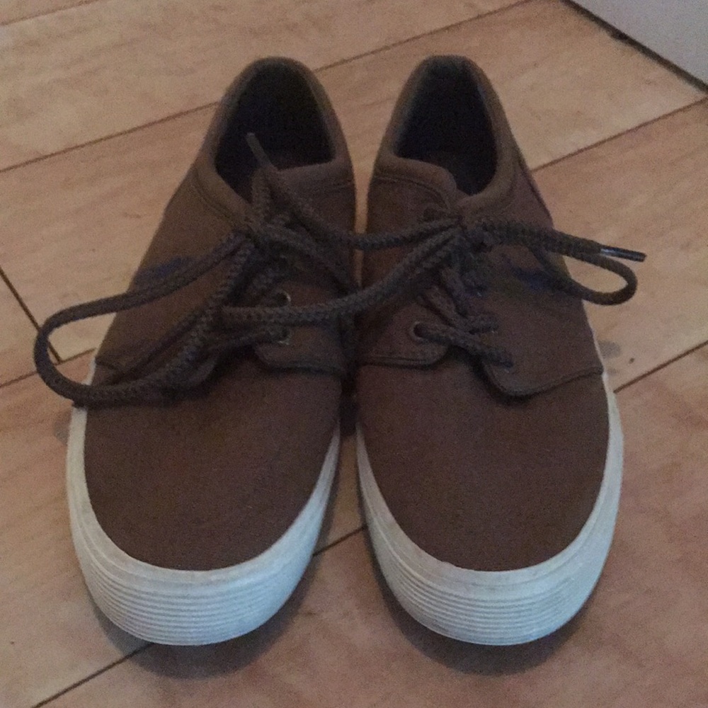 Brown Polo Ralph Lauren men’s shoes Size 8.